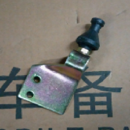 奇瑞A3发动机装饰罩支架A3(II)