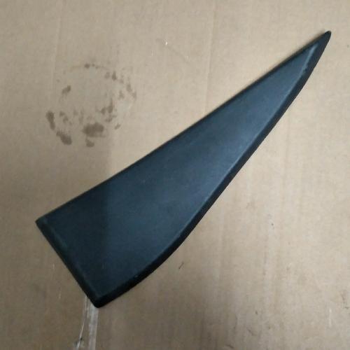 奇瑞QQ3右后门内三角块Q3