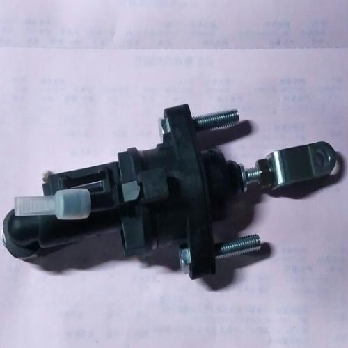 奇瑞瑞虎离合器主缸T11Y新塑料