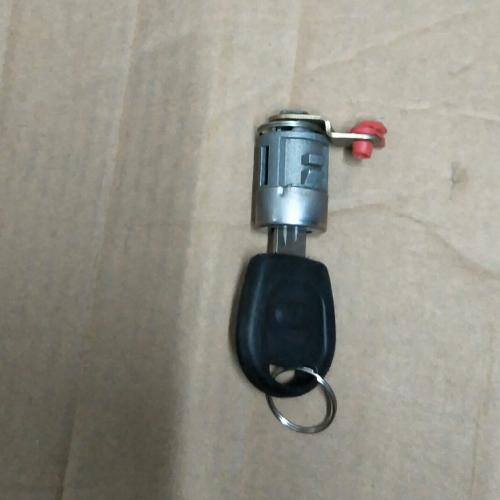 奇瑞QQ3左右前门锁芯Q3Y