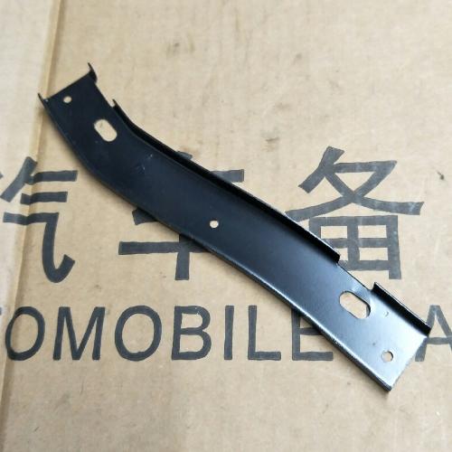 奇瑞A1左右前杠按装支架S12Y