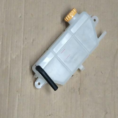奇瑞M1X1/473发动机膨胀水壶M1