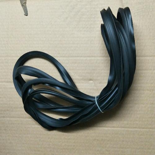 奇瑞东方之子后挡胶条B11Y（整体，大）