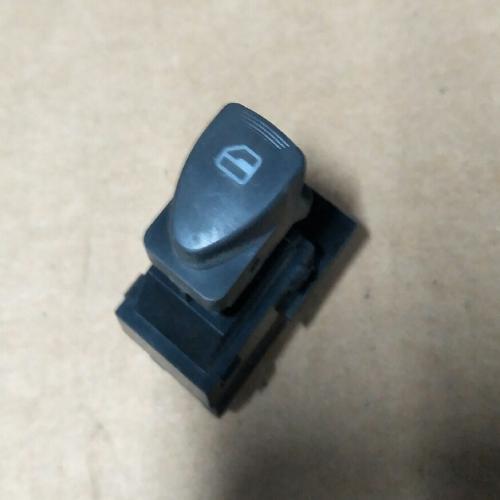 奇瑞奇瑞Q6门升降开关Q6Y（单开关）