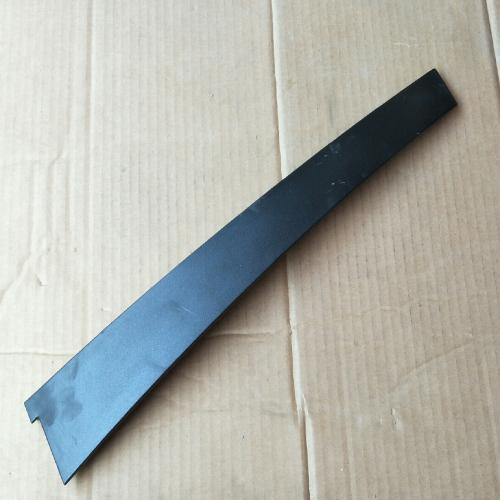 奇瑞东方之子右前门玻璃护板B11外