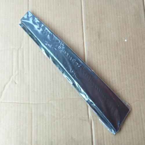 奇瑞东方之子左后门玻璃护板B11外