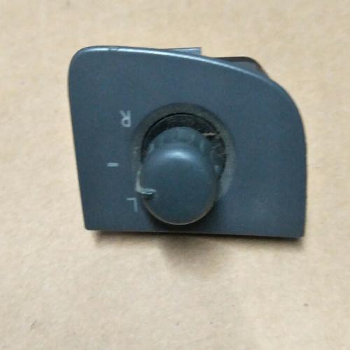 奇瑞QQ6电动倒车镜开关Q6A11灰