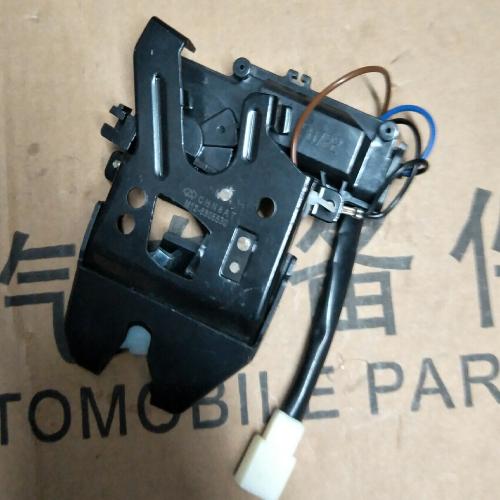 奇瑞A3两厢后背门锁M12Y
