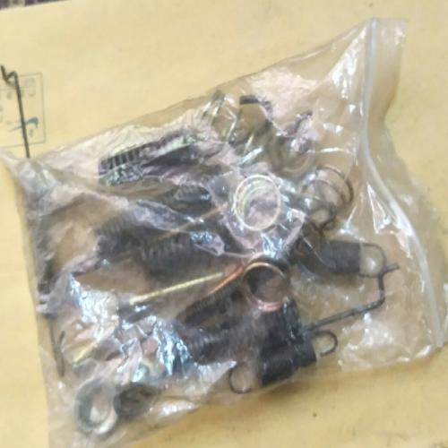 奇瑞风云旗云后制动器修理包A11