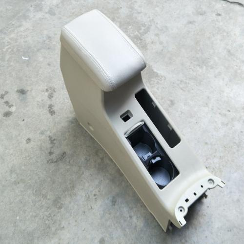 奇瑞G3扶手箱总成G3Y