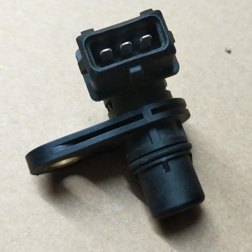 奇瑞3/472发动机凸轮轴位置传感器Q3