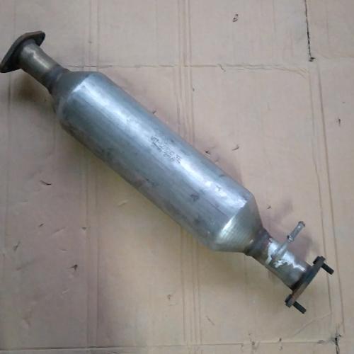 奇瑞A3VVT中消音器A3Y