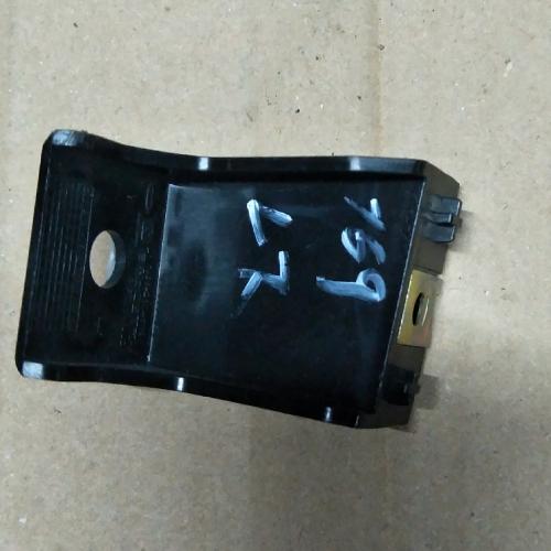 奇瑞瑞虎3X左右后杠按装支架3X下部
