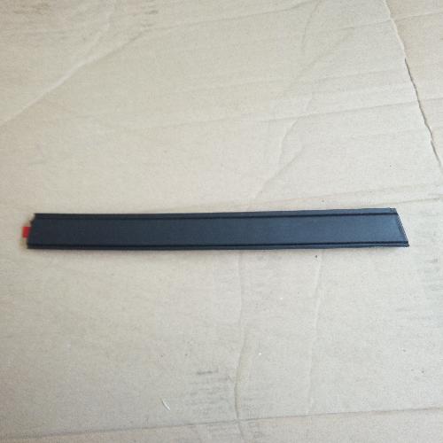 奇瑞A1左前车顶装饰条S12Y
