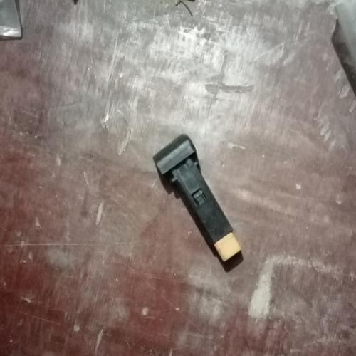 奇瑞威麟V5后雾灯开关V5Y