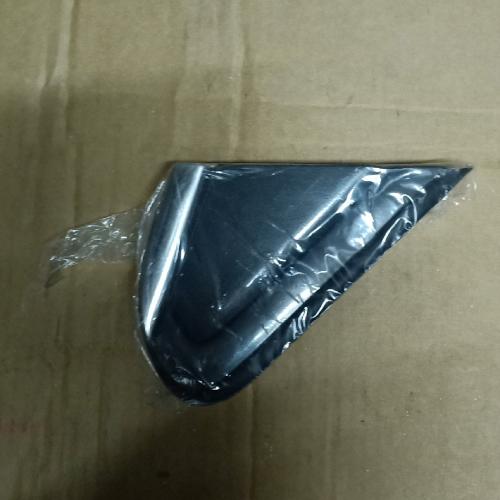 奇瑞艾瑞泽5右前外三角块J60Y亮