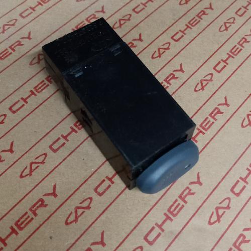 奇瑞优雅后风窗除霜开关V2