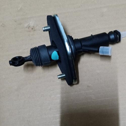 奇瑞瑞虎7离合器主缸T15Y