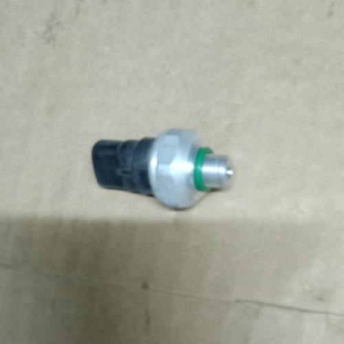 奇瑞QQ3空调高低压开关Q3
