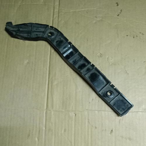奇瑞开瑞优胜右后杠按装支架K00Y