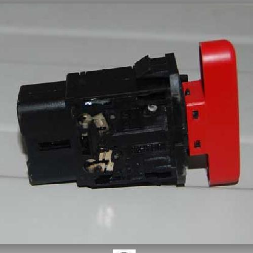 奇瑞A1报警灯开关S12