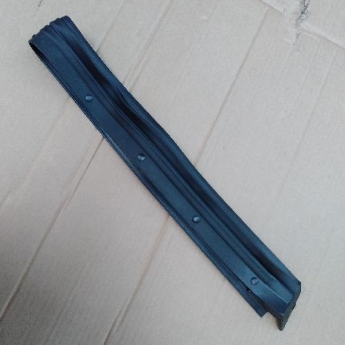 捷途X70左右前门下部密封条X70