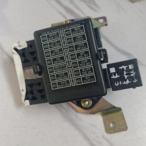 奇瑞QQ3QQ3优雅仪表板电器盒Q3