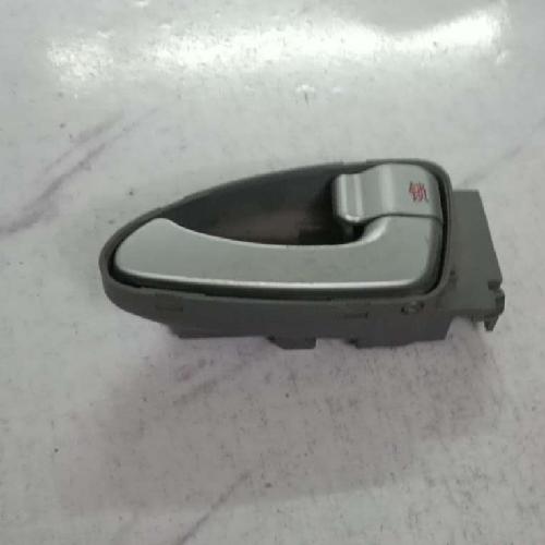 奇瑞开瑞优雅右前门内扣手V2-