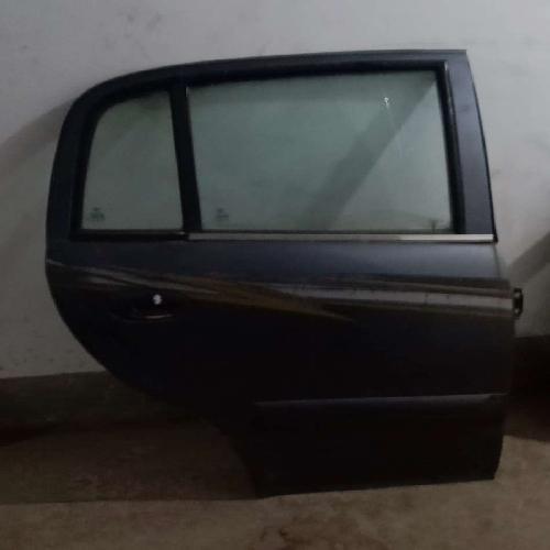 奇瑞A1右后车门S12拆