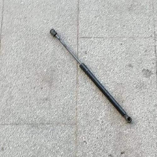 奇瑞瑞虎3X后背门支撑杆3X