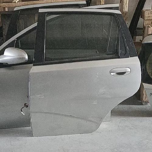 雪佛兰老乐骋左后车门LLC银色
