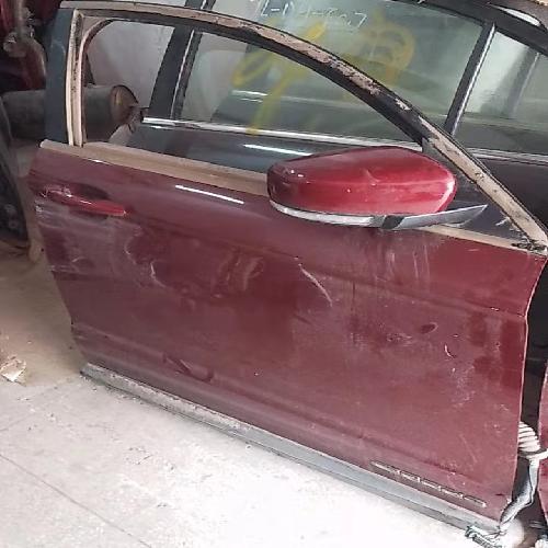 奇瑞观致3SUV右前车门GZ3SUV