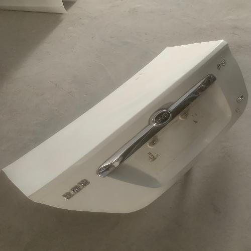 比亚迪F3后背门F3拆白