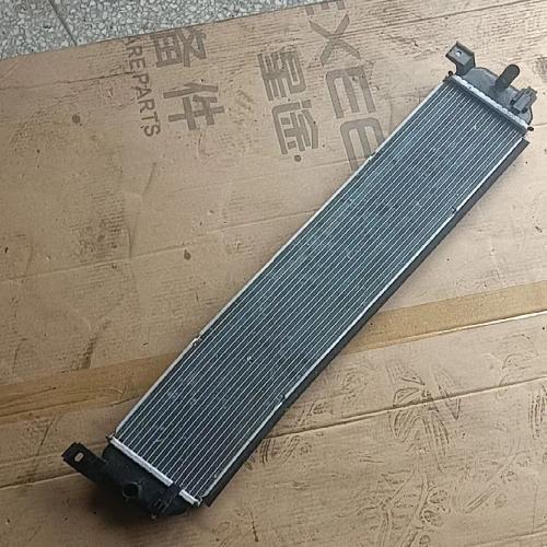 奇瑞瑞虎8/plus/瑞虎新5X汽车拆车中冷器