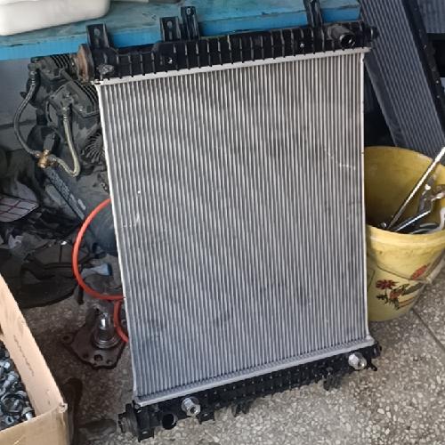 奇瑞瑞虎8散热器水箱T18Y