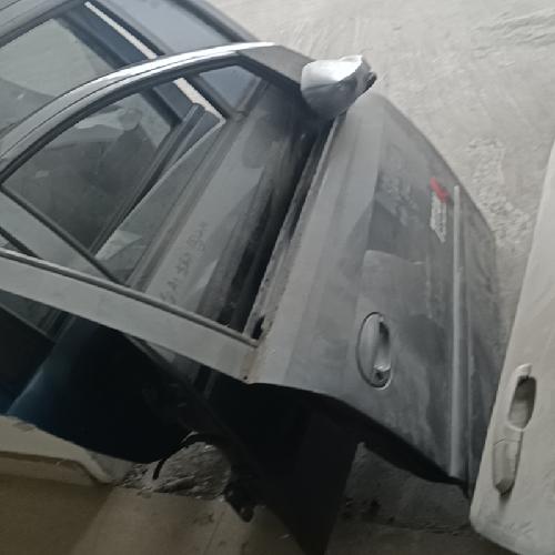 A1A1右前车门S12拆灰色