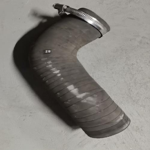 奇瑞瑞虎8中冷器进气软管t18