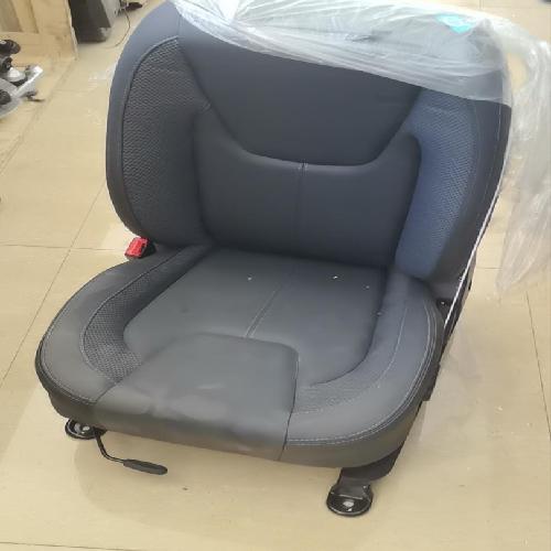 奇瑞瑞虎3X左前座椅3X橘黑布