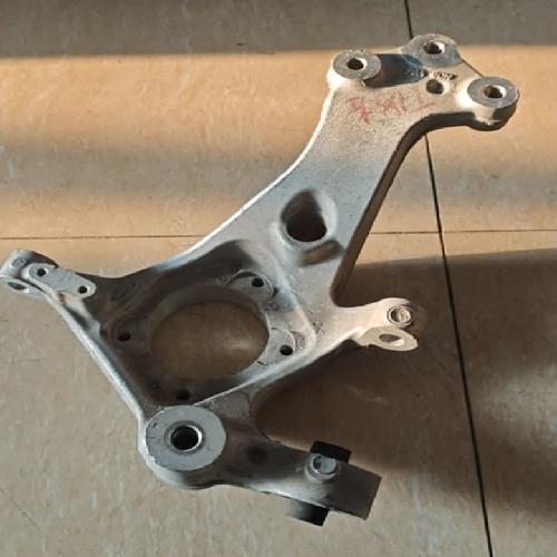 奇瑞瑞虎8左右后转向节总成