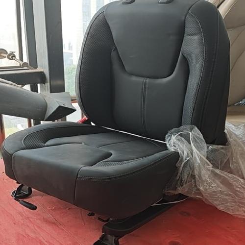 奇瑞瑞虎3X左前座椅3X橘黑布